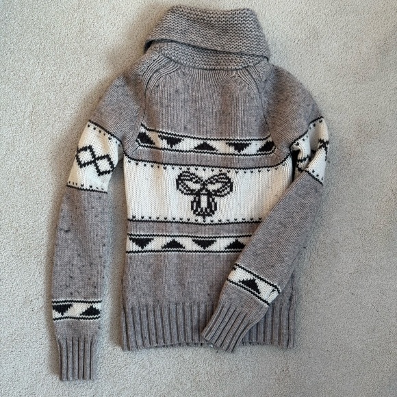 Aritzia TNA Cowichan Y2K wool sweater beige - Picture 9 of 11